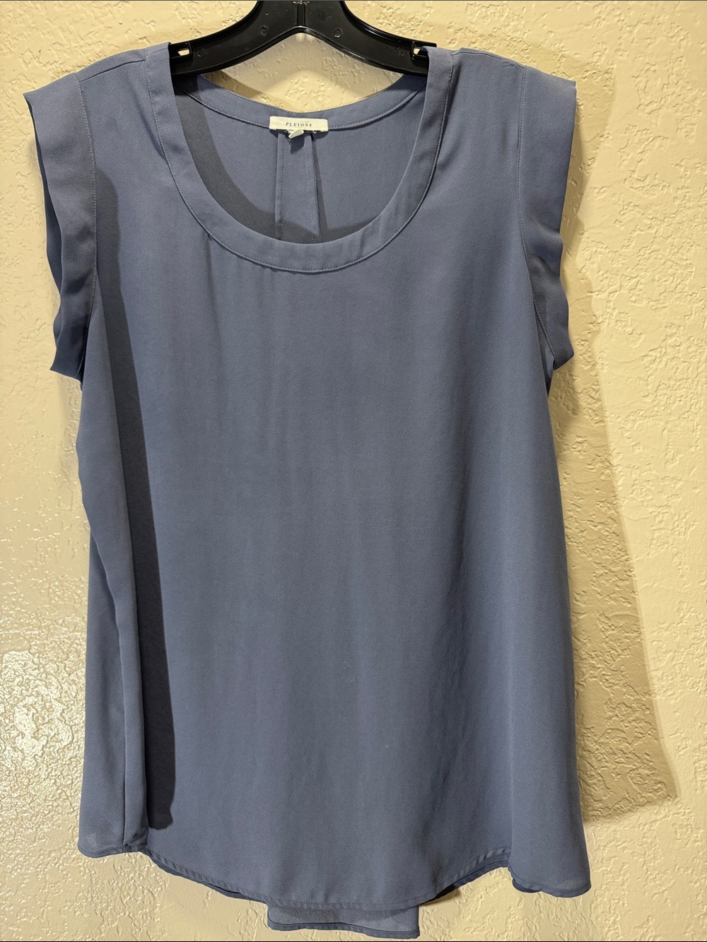 Pleione Blue Sleeveless Blouse Size Medium Career Office Top